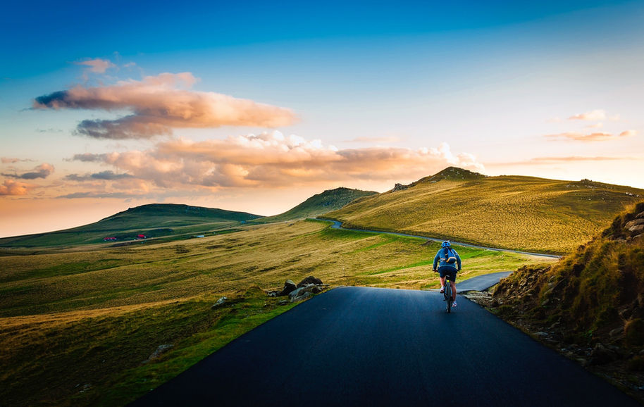mountain road runner
